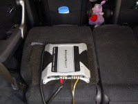 Установка Усилитель мощности Blaupunkt GTA 275 в Honda CR-V