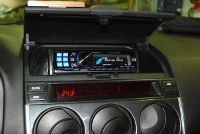 Установка Автомагнитола Alpine CDA-117Ri в Mazda 6
