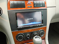 Установка Автомагнитола Sony XAV-E70BT в Mercedes S320