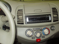 Установка Автомагнитола Pioneer DEH-281MP в Nissan Micra