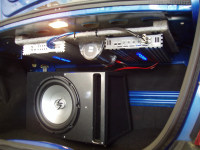 Установка Сабвуфер Lightning Audio S4.12.4 box в Renault Logan