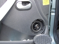 Установка Фронтальная акустика Magnat Car Fit 132 в Renault Sandero