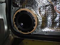 Установка Фронтальная акустика DLS R6A в Subaru Forester