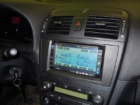 Установка Автомагнитола Hyundai H-CMD2005 в Toyota Avensis